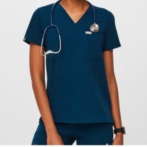Figs One Pocket Scrub Top